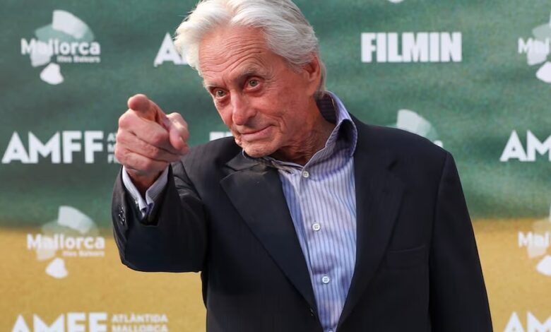 Michael Douglas Height